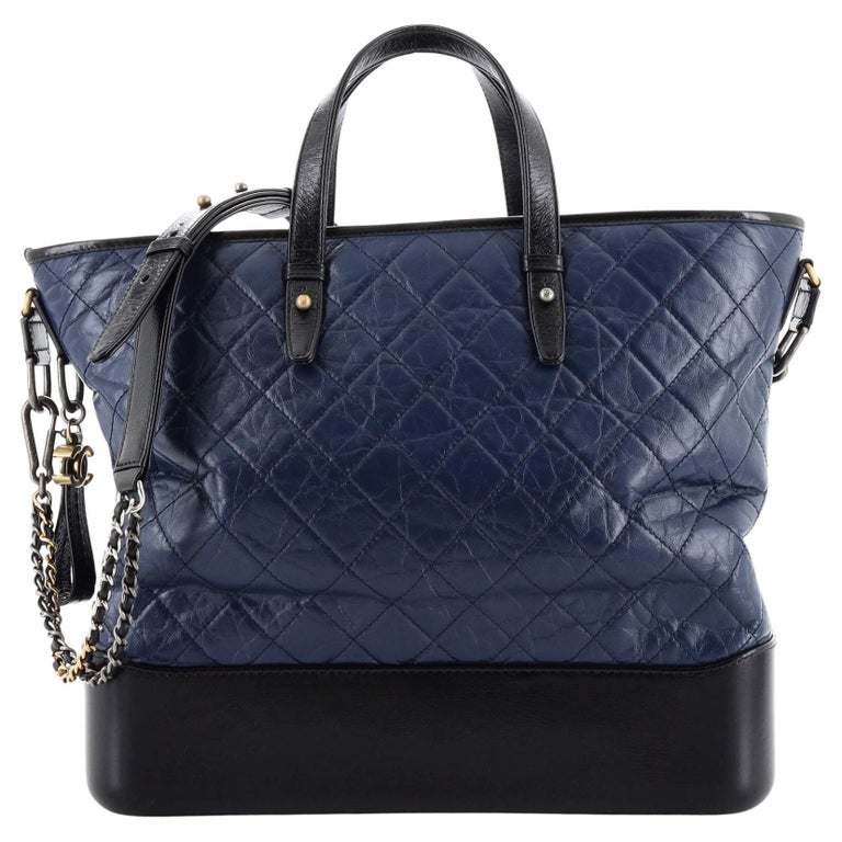 25 Chanel Gabrielle Tote shopping Bag Navy/Black distressed Calf