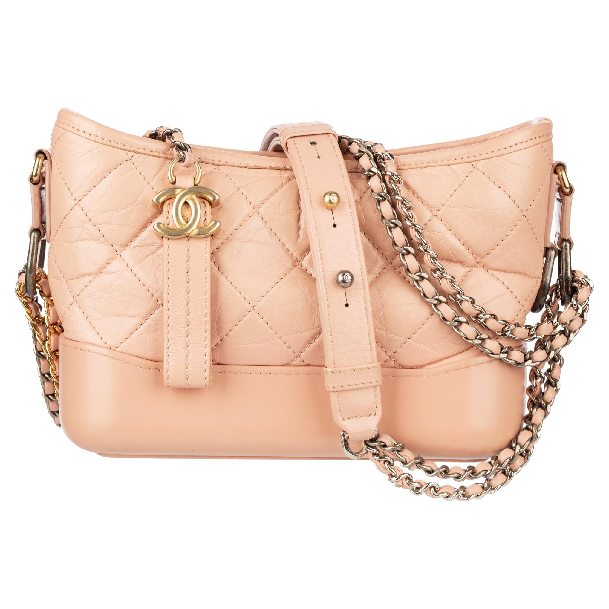 Chanel Gabrielle Kleine staubige rosa genarbte Kalbslederbeschläge in Zweifarbig