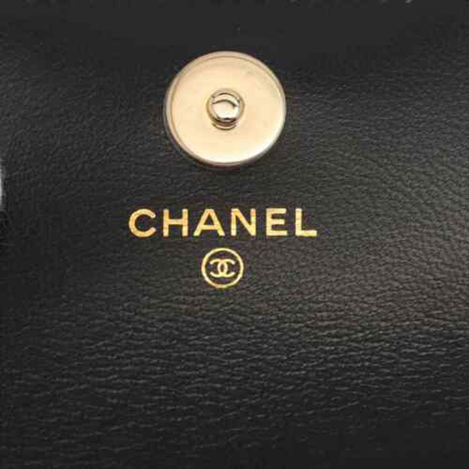 Chanel Garter Thigh Micro Mini Bag with Chains In Good Condition In Miami, FL