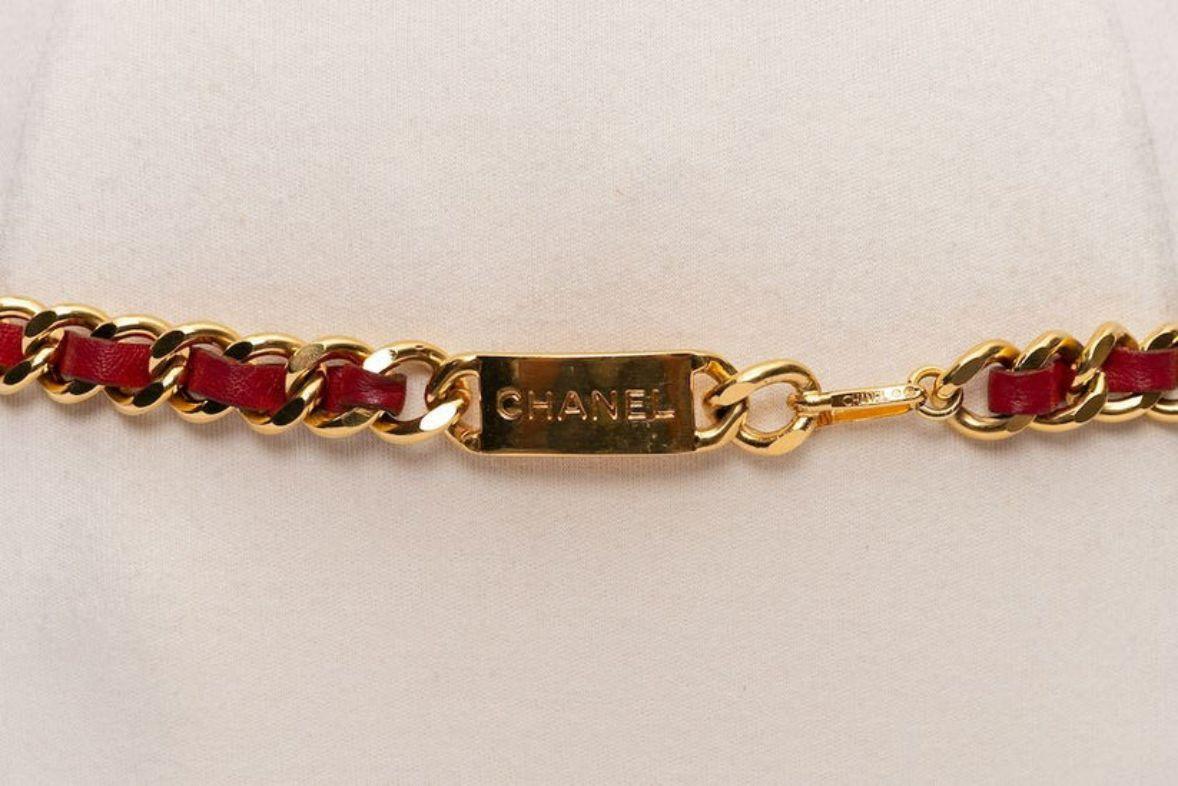 Brown Chanel Gilded Metal and Red Leather Belt For Sale