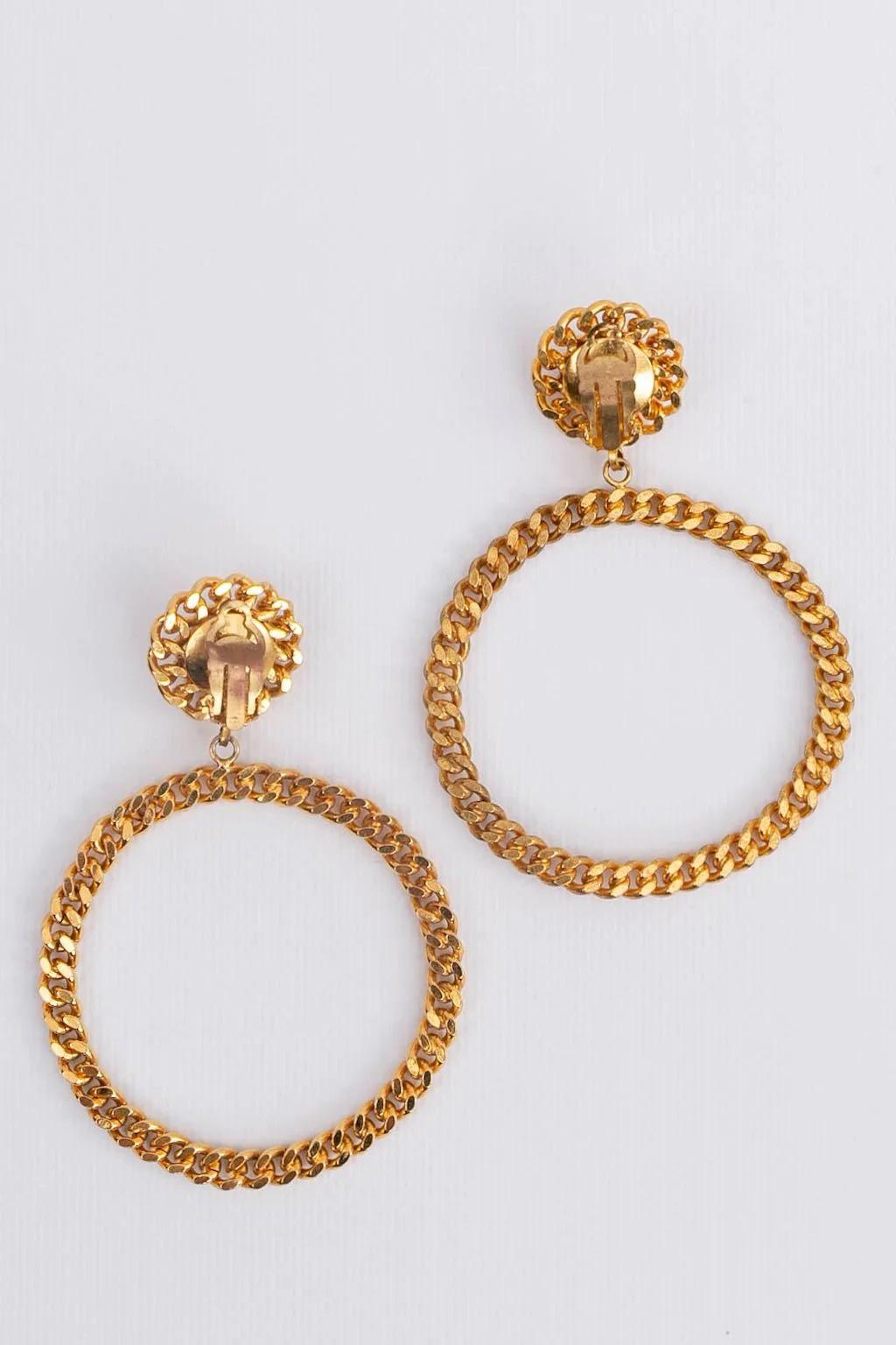 Chanel Gilded Metal Earrings Composed of Curb Chain In Good Condition For Sale In SAINT-OUEN-SUR-SEINE, FR