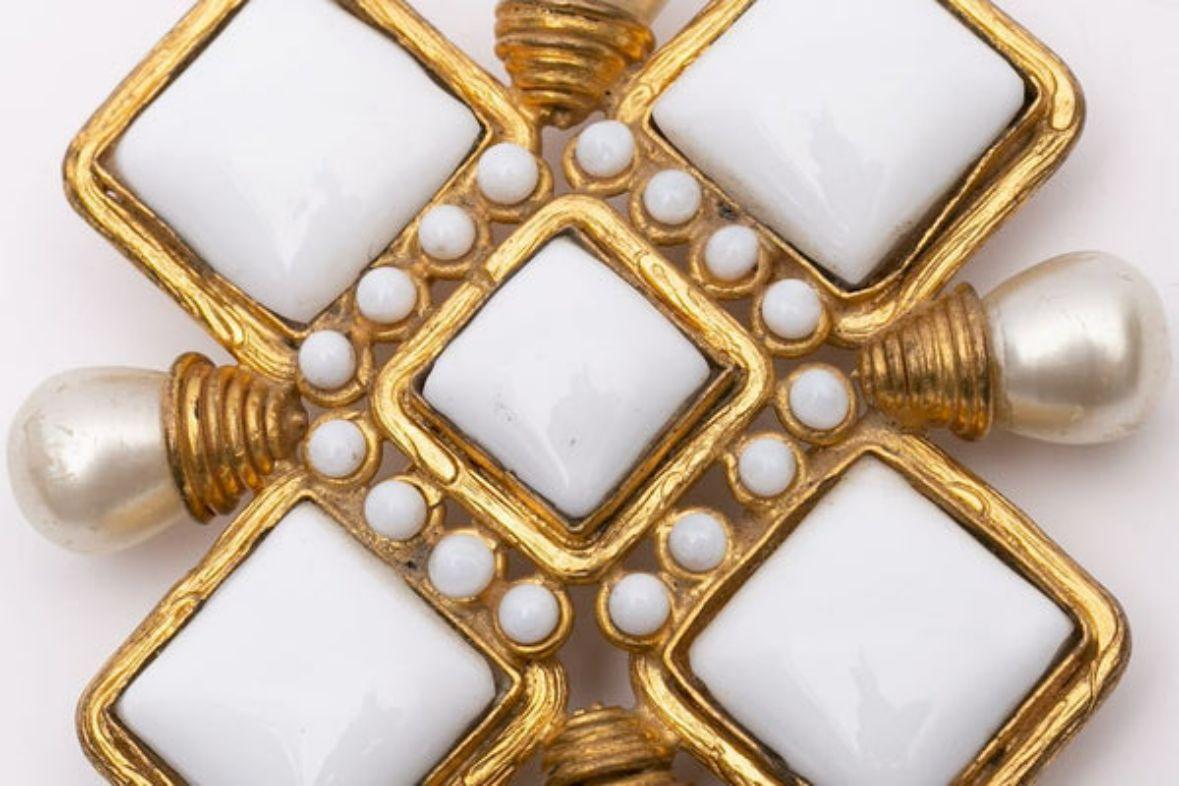 Women's or Men's Chanel Gilted Metal and Glass Paste Cross Brooch