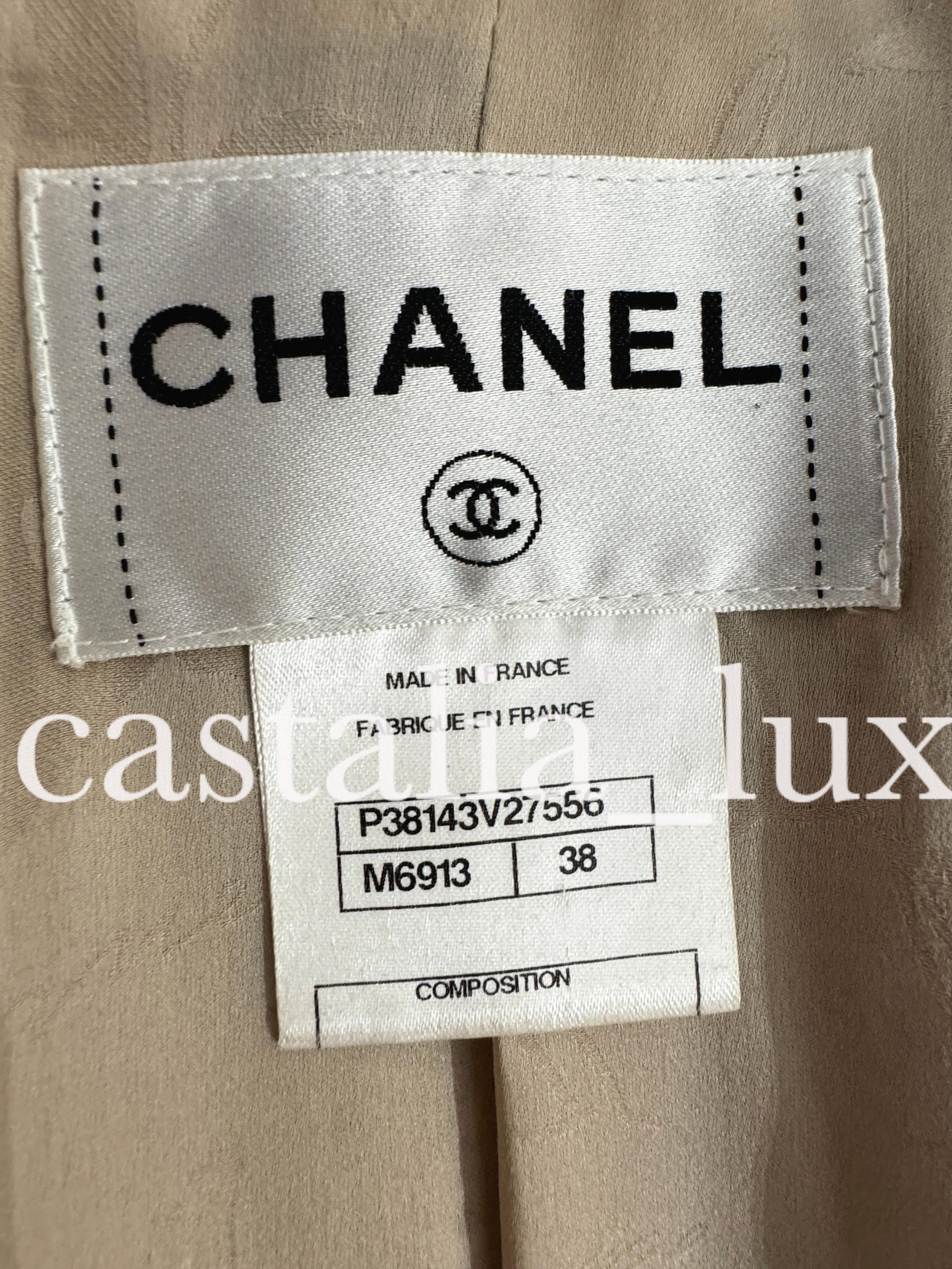 Costume Chanel Gisele Bundchen style boutons de bijoux en tweed 13