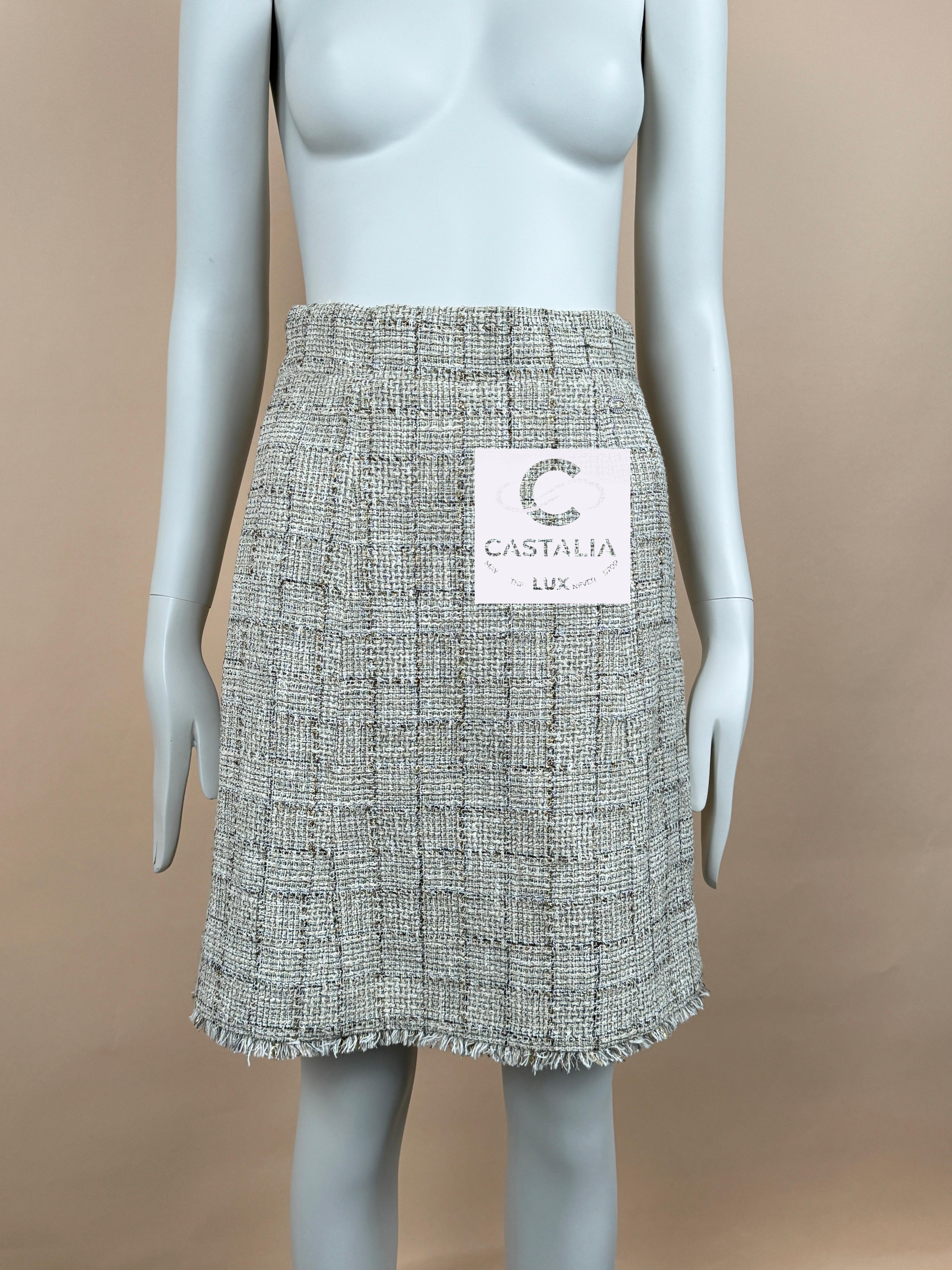 Chanel Gisele Bundchen Style Jewel Buttons Tweed Suit 14