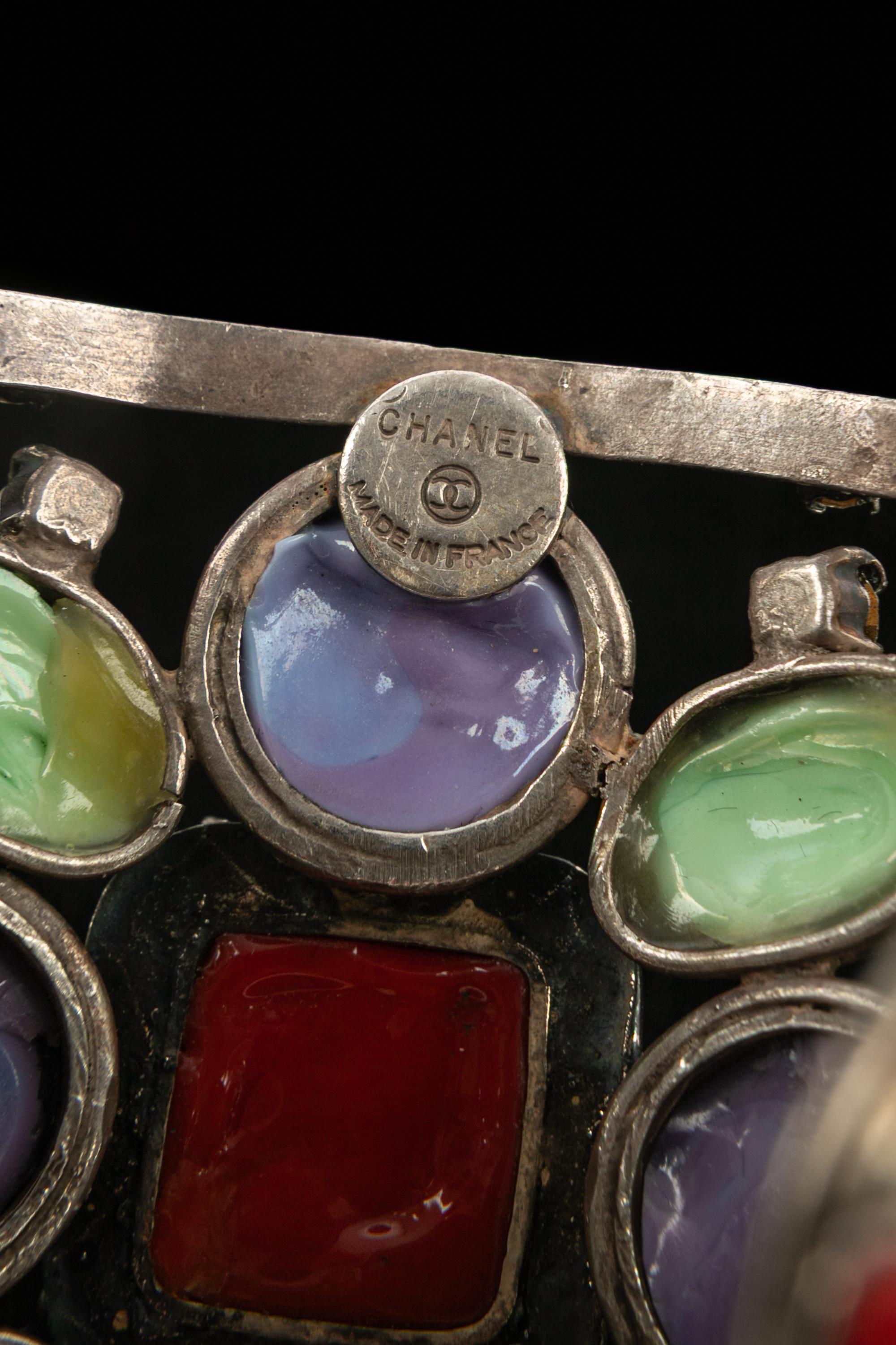 Bracelet en pâte de verre Chanel en vente 5