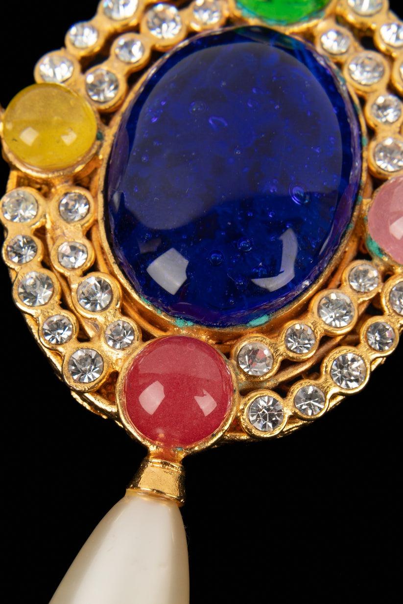 Chanel Glass Paste Impressive Brooch In Excellent Condition For Sale In SAINT-OUEN-SUR-SEINE, FR