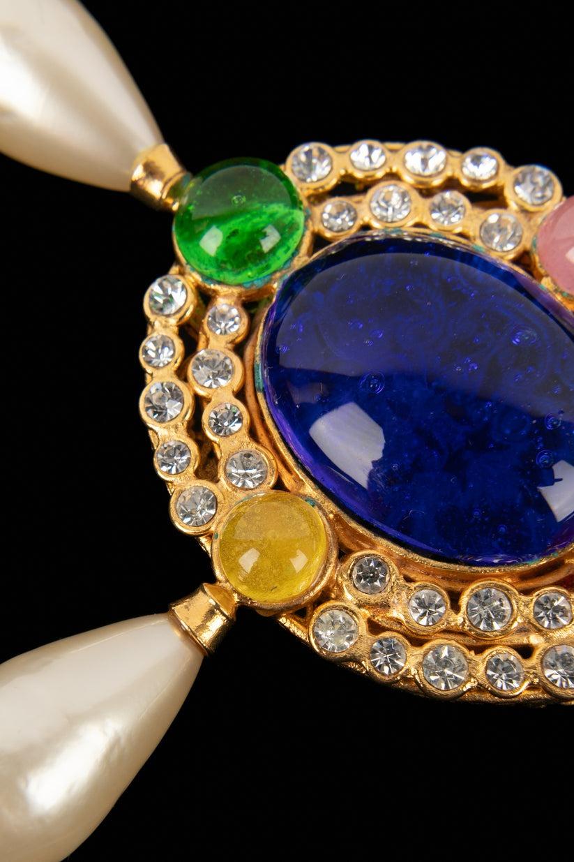 Women's Chanel Glass Paste Impressive Brooch For Sale