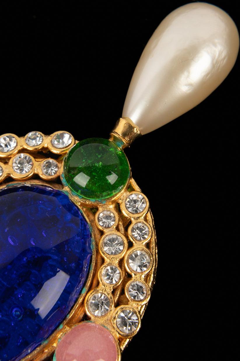 Chanel Glass Paste Impressive Brooch For Sale 1