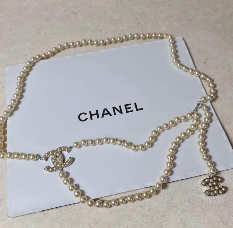 Chanel Glass Pearl Double CC Long Necklace Belt For Sale at 1stDibs   christian dior pearl necklace dupe, belt pearl necklaces, chanel long pearl necklace  dupe