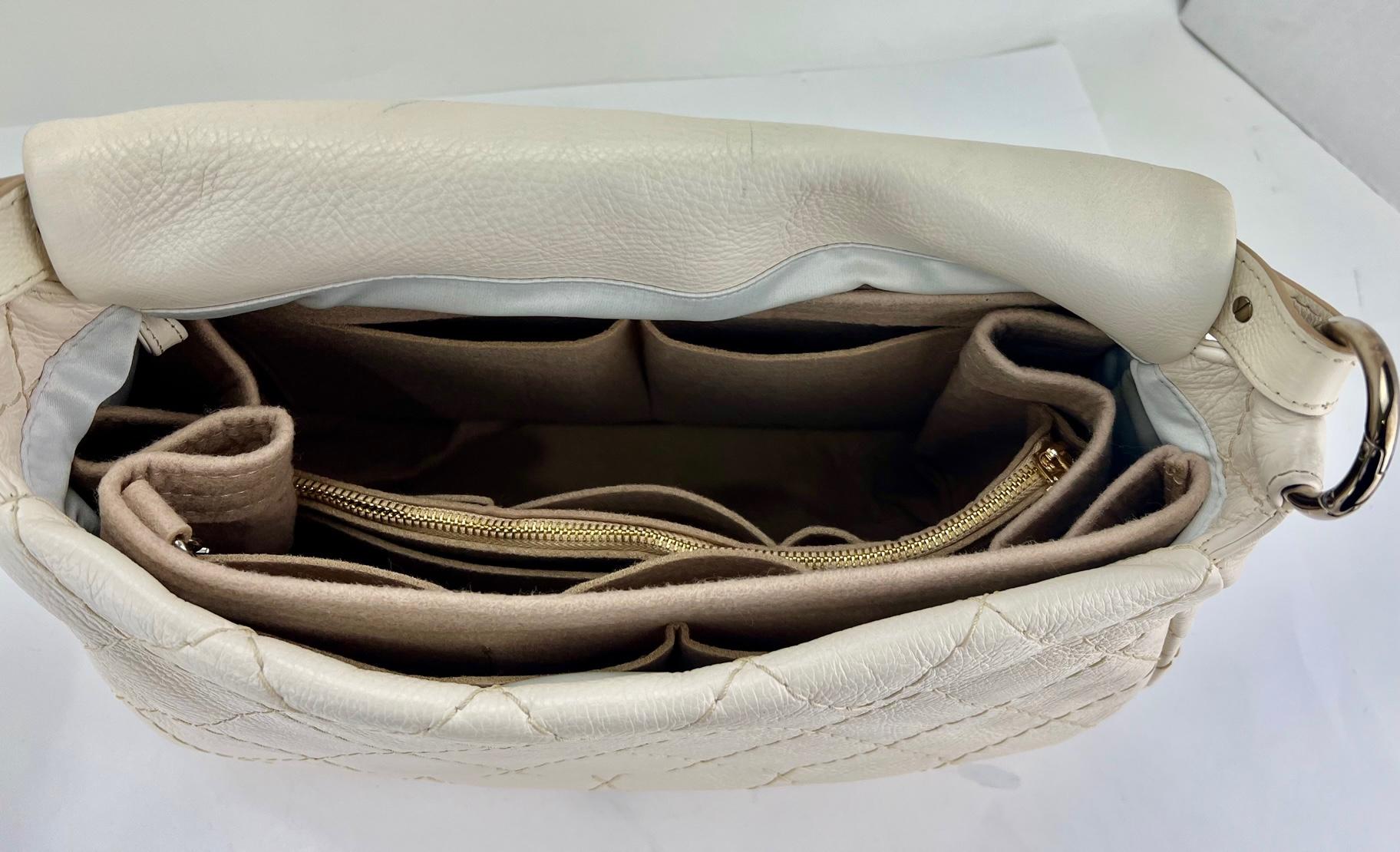 Chanel Glazed Calfskin Stitched XL on the road White Flap In Good Condition In Freehold, NJ
