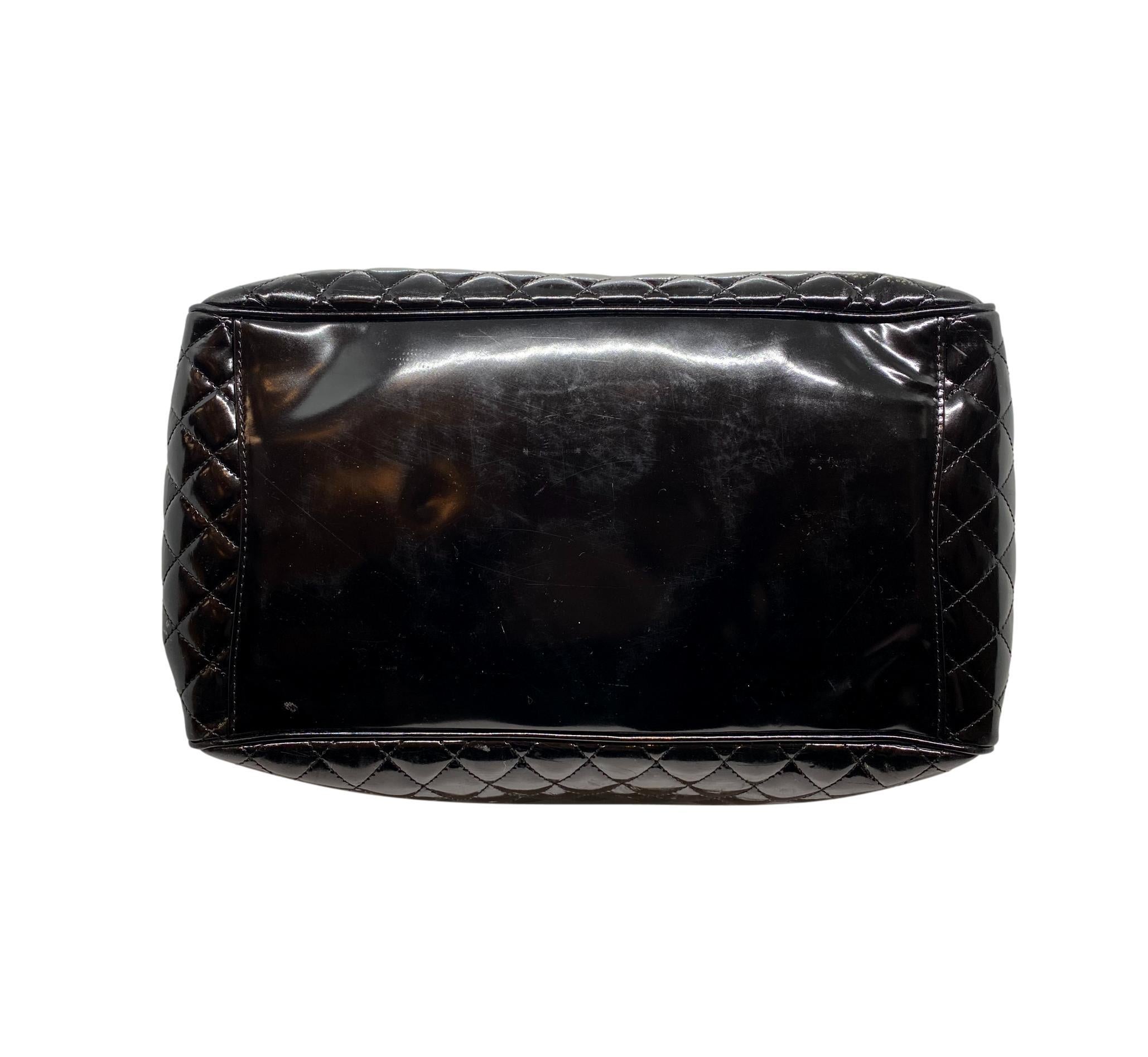 Chanel Glazed Lambskin Quilted Mademoiselle Kelly Top Handle Shoulder Bag, 2009. In Good Condition In Banner Elk, NC