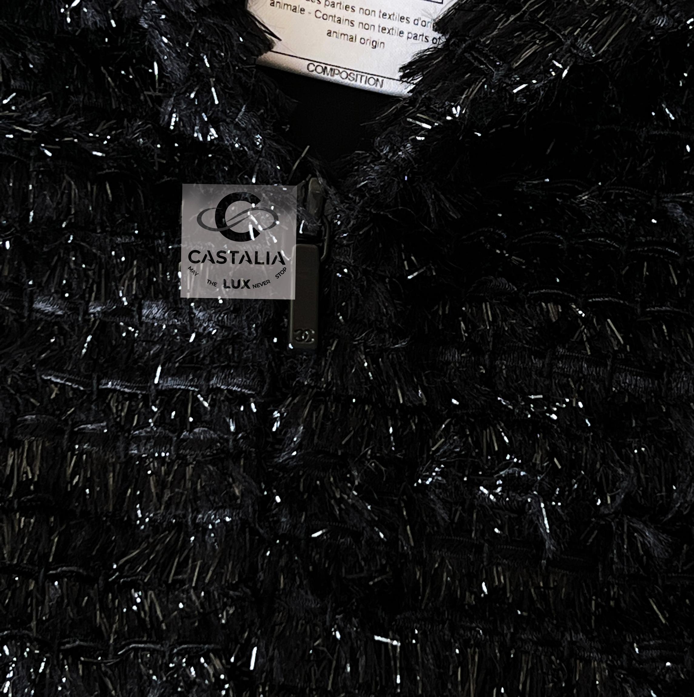 Chanel Globalization Runway Black Shimmer Tweed Jacket 36 FR in vendita 8