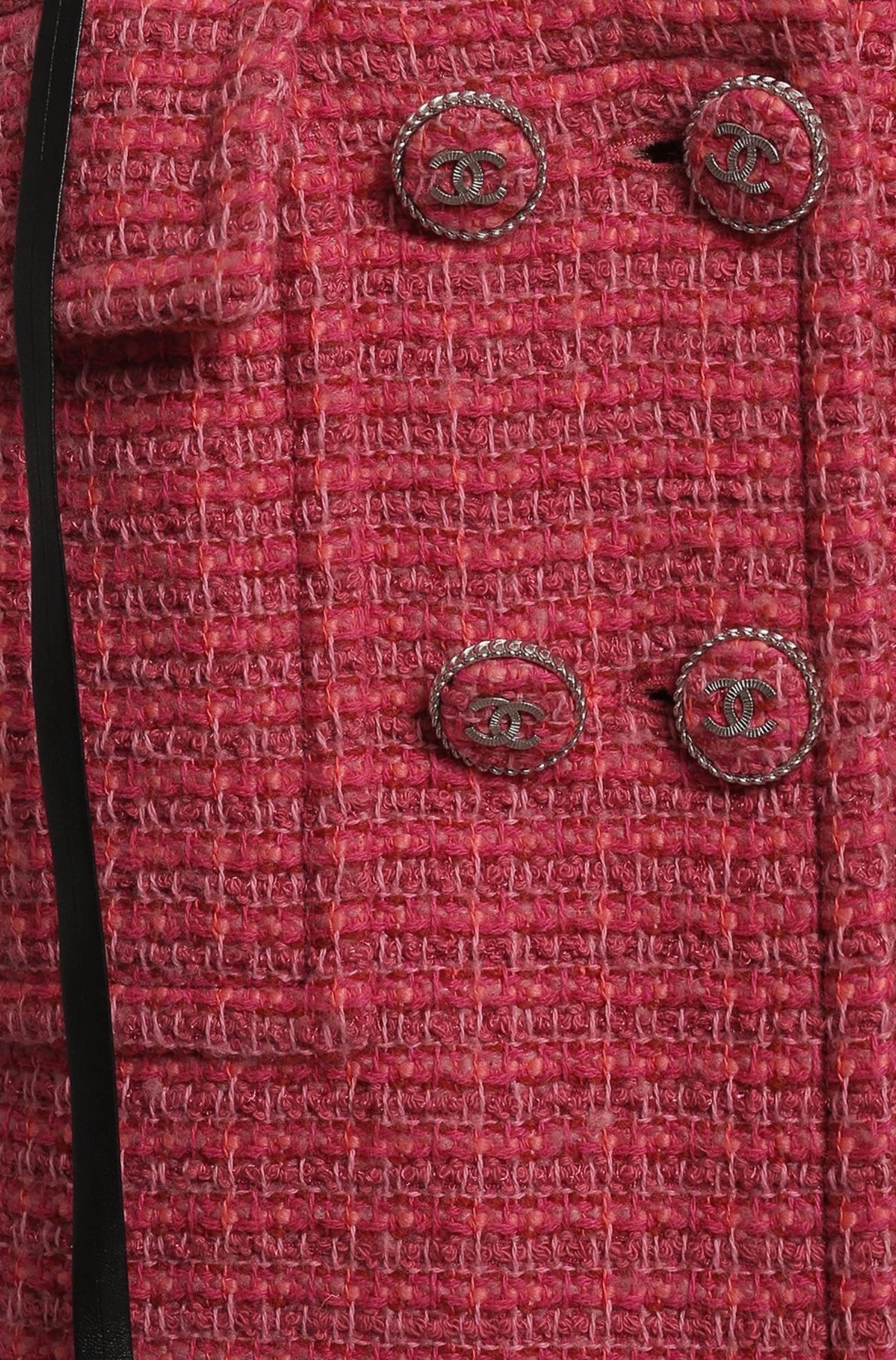 Chanel Globalization Runway CC Buttons Soft Pink Tweed Jacket 46 FR 2