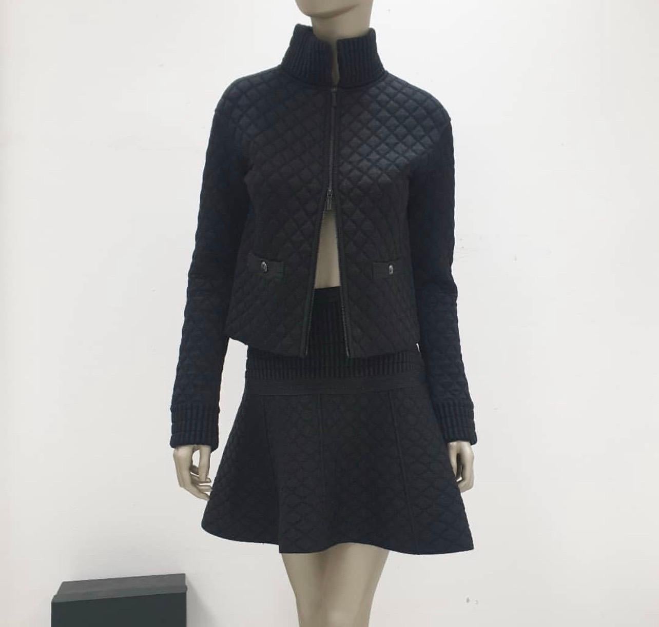 Chanel Globe 2-piece Set In Excellent Condition In Krakow, PL