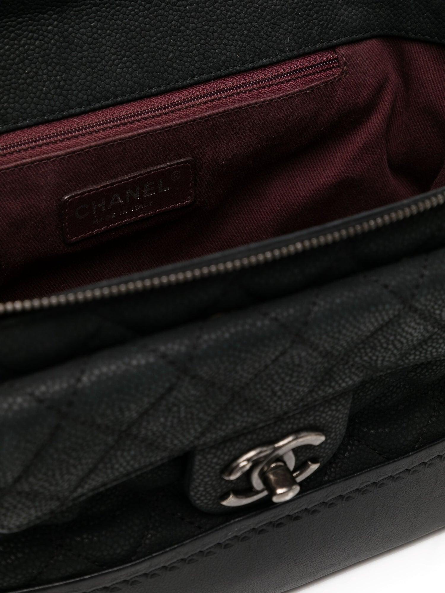Chanel Globe Trotter Vanity In Excellent Condition For Sale In London, GB