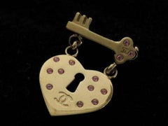 Chanel Gold 02p Heart and Key Brooch Pin 220582