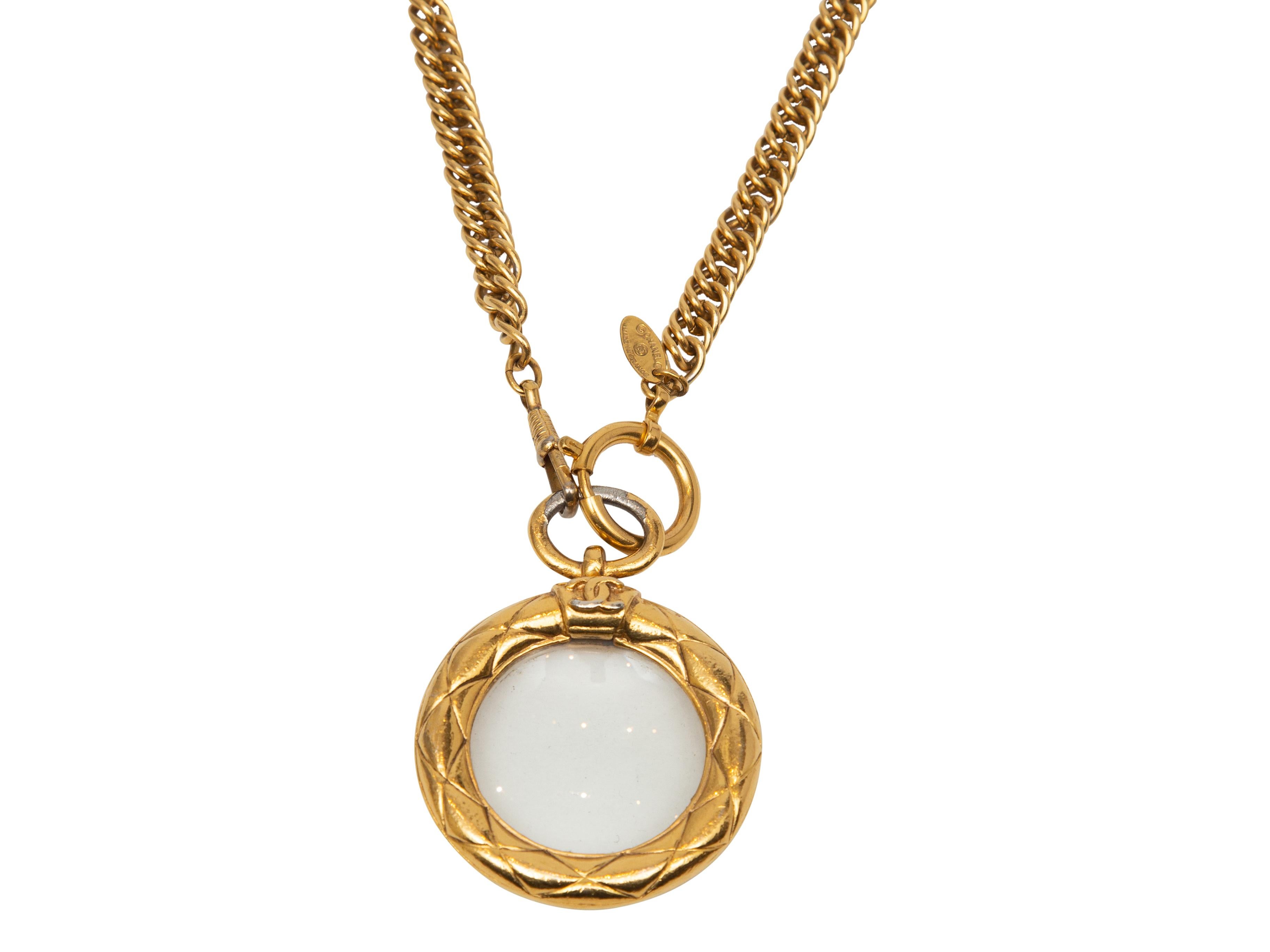 Chanel Gold 1980s Magnifying Glass Necklace In Good Condition In New York, NY