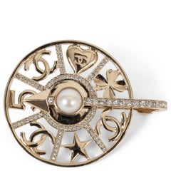 CHANEL gold 22S SPINNING WHEEL PEARL & STRASS Brooch