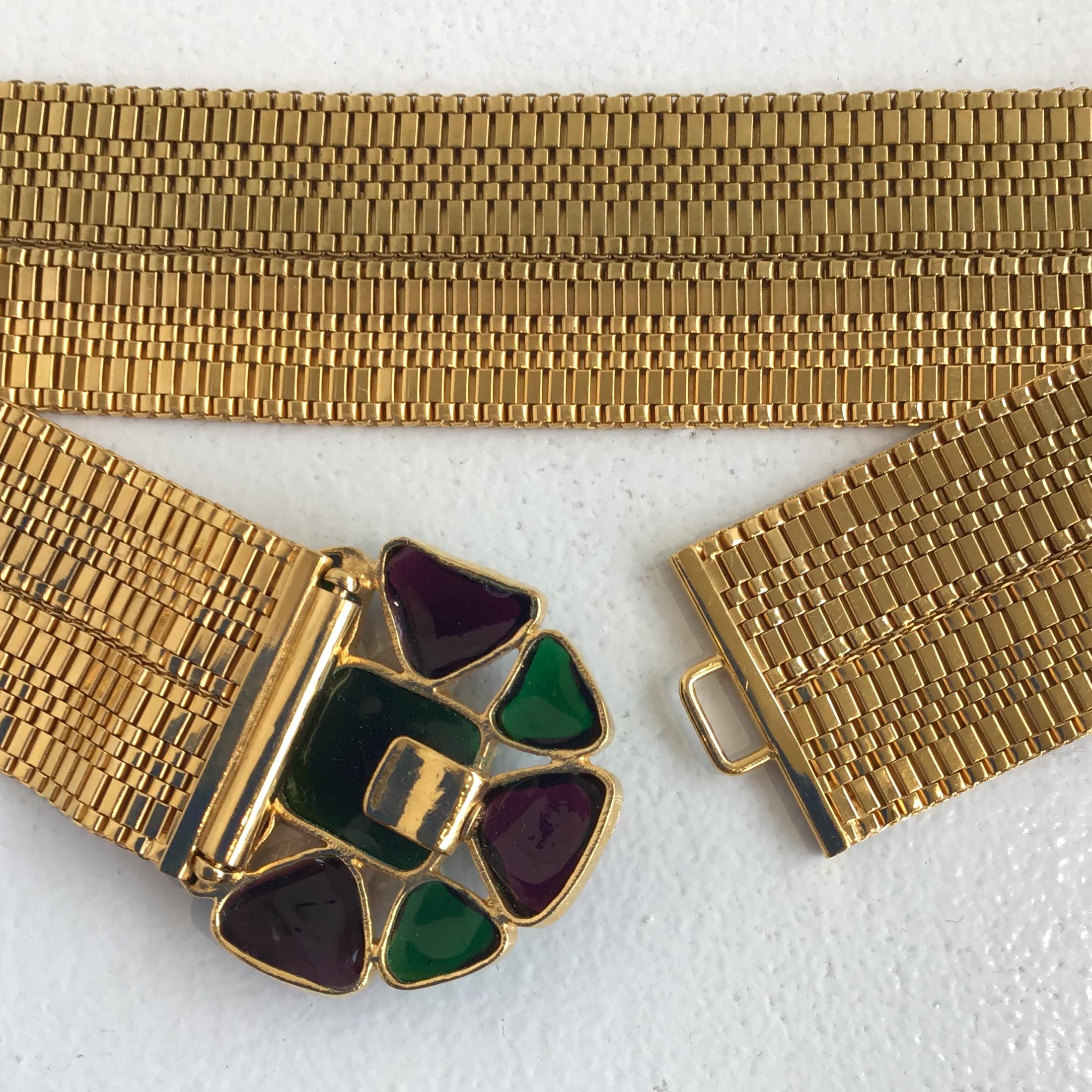 Chanel Gold Belt with Gripoix Glass Embellishments  In Good Condition For Sale In San Francisco, CA