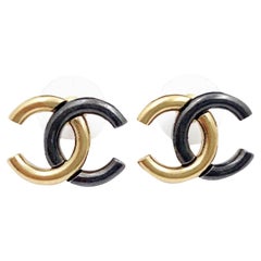 Pendientes Chanel Gold Black CC Piercing