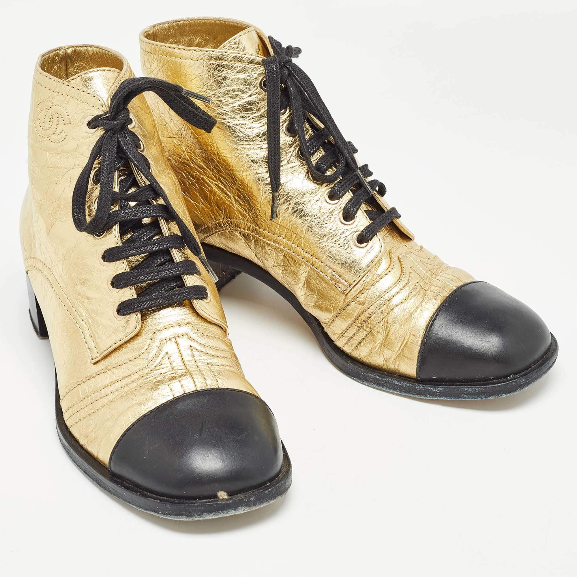 Chanel Gold/Black Crackled Leather Ankle Boots Size 40.5 In Fair Condition In Dubai, Al Qouz 2
