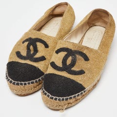 Espadrilles Chanel en tissu or/noir avec logo CC Taille 38