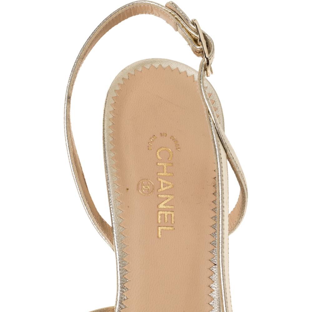 Beige Chanel Gold/Black Leather Cap Toe Slingback Sandals Size 38
