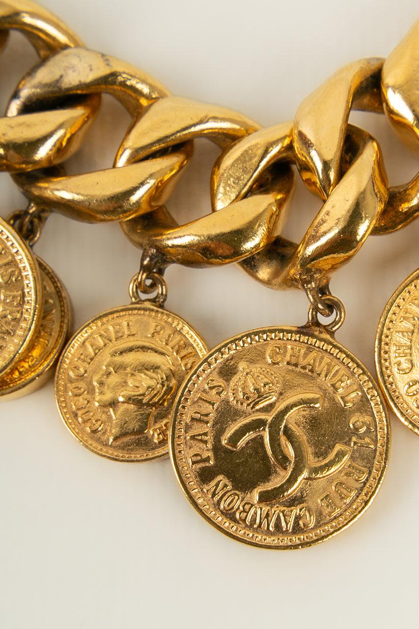 Chanel Gold-Armband im Zustand „Hervorragend“ im Angebot in SAINT-OUEN-SUR-SEINE, FR