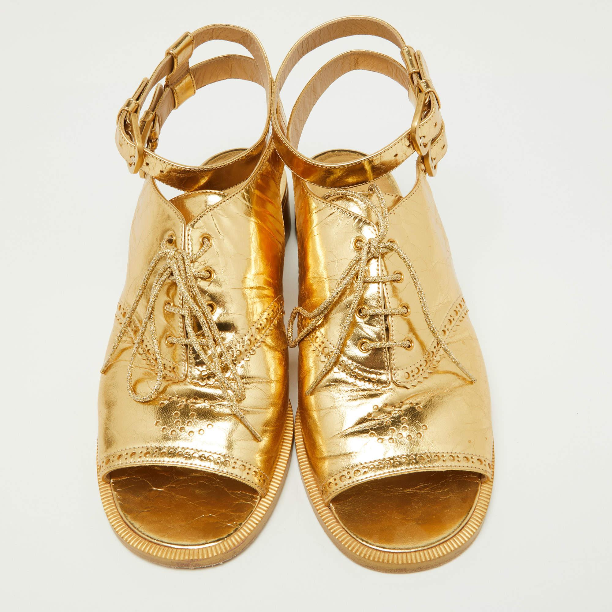 Chanel Gold Brogue Leather Lace Up Ankle Strap Sandals Size 39 In Good Condition In Dubai, Al Qouz 2