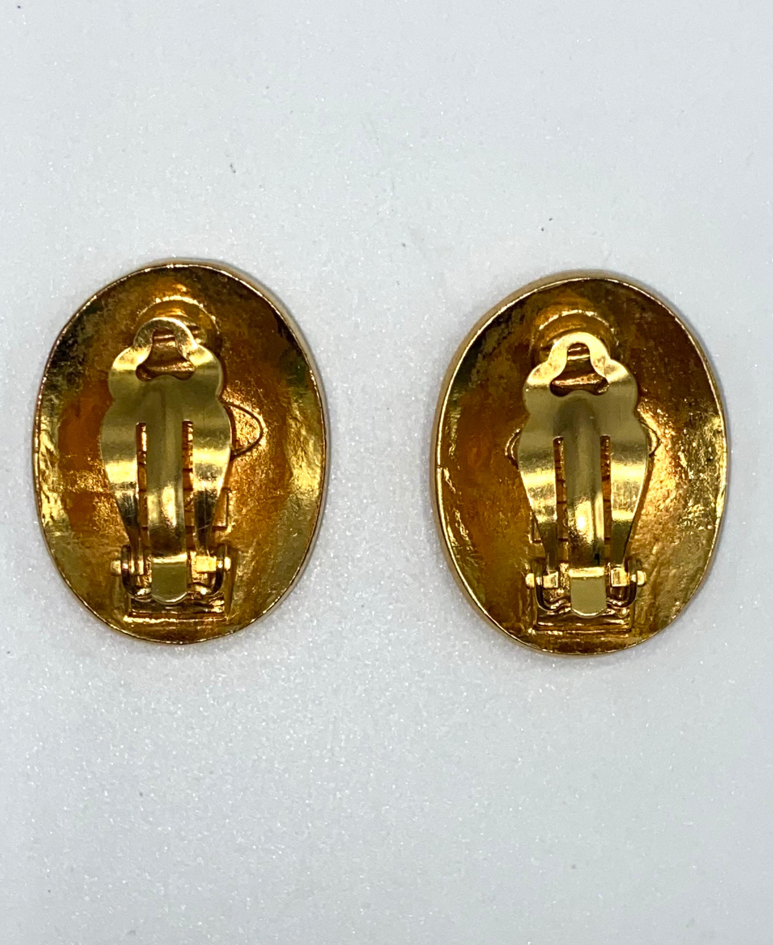 Chanel Gold Button Earrings from 1991, Season 28 10