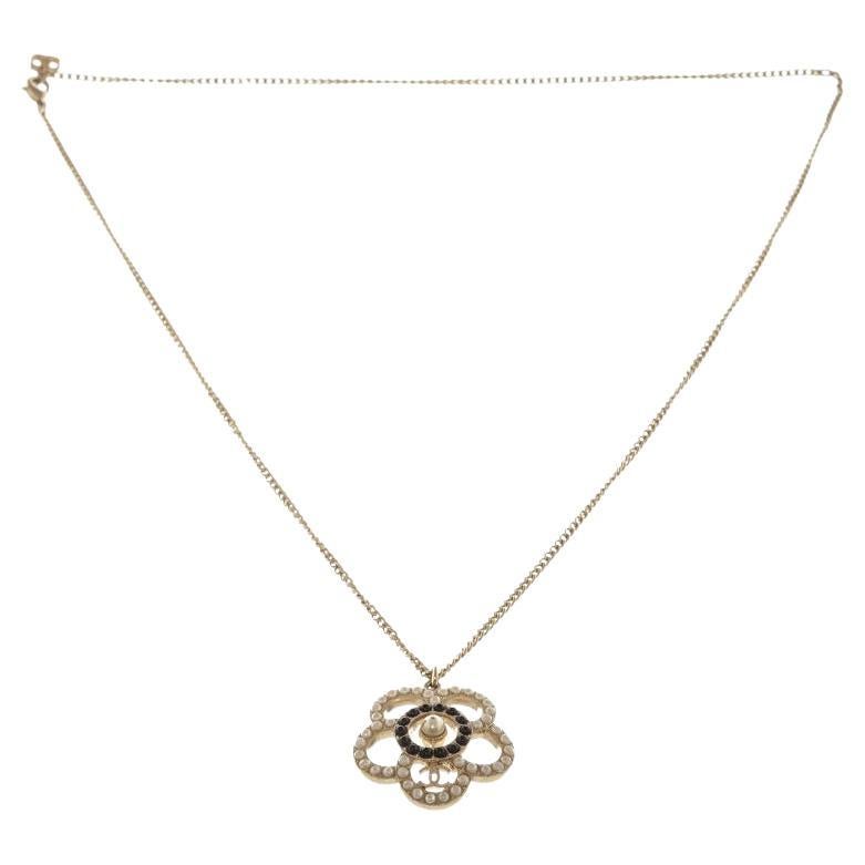 Chanel Gold Camellia Pearl Necklace For Sale
