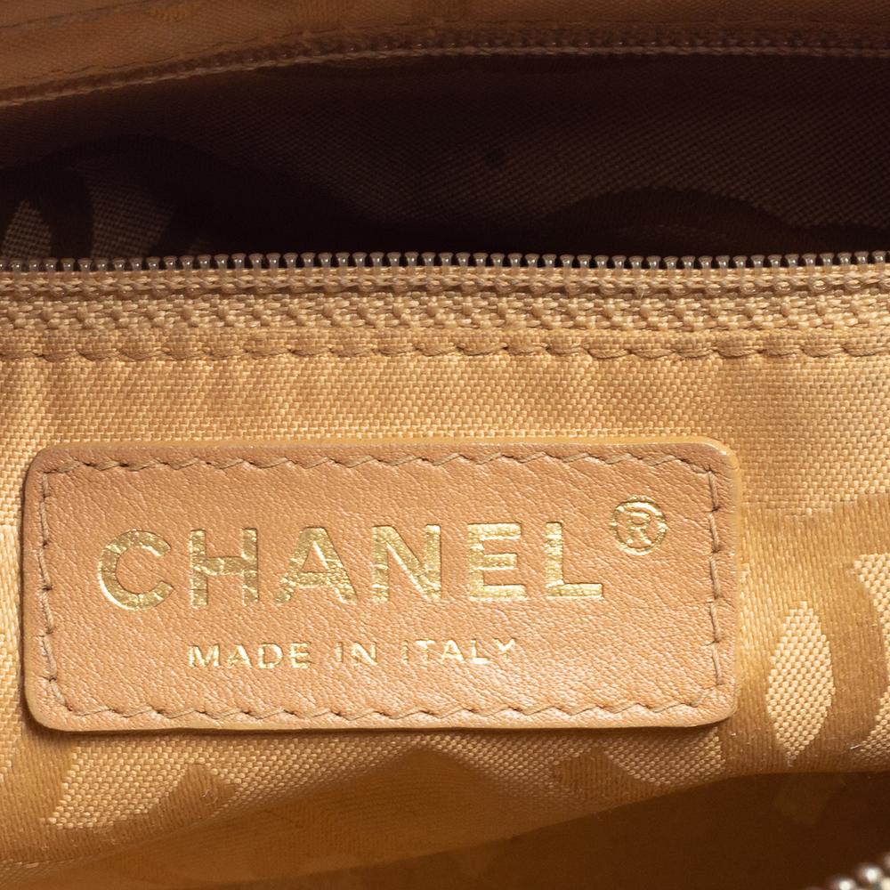 Chanel Gold Camellia Print Raffia Shoulder Bag 5