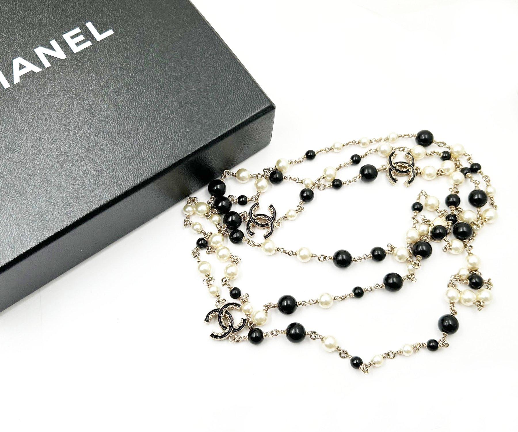 Artisan Chanel Gold CC 3 Black Ruffle Pearl Super Long Necklace