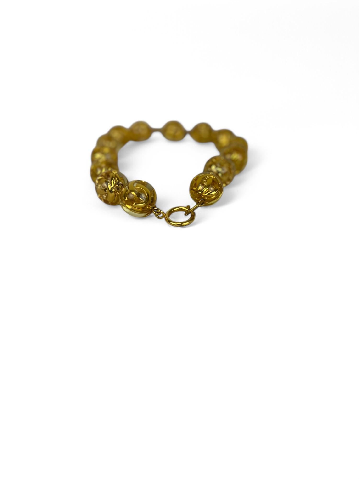 Gargantilla Chanel Gold CC Bauble Finales de los 80 - Principios de los 90 en venta 5