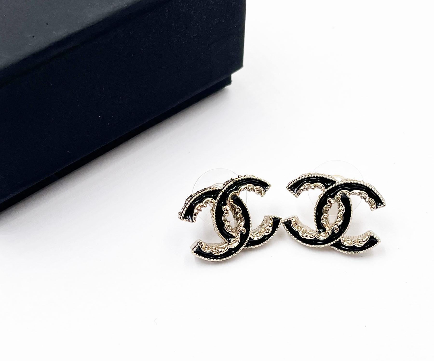 Artisan Chanel Gold CC Black  Ruffle Piercing Earrings 