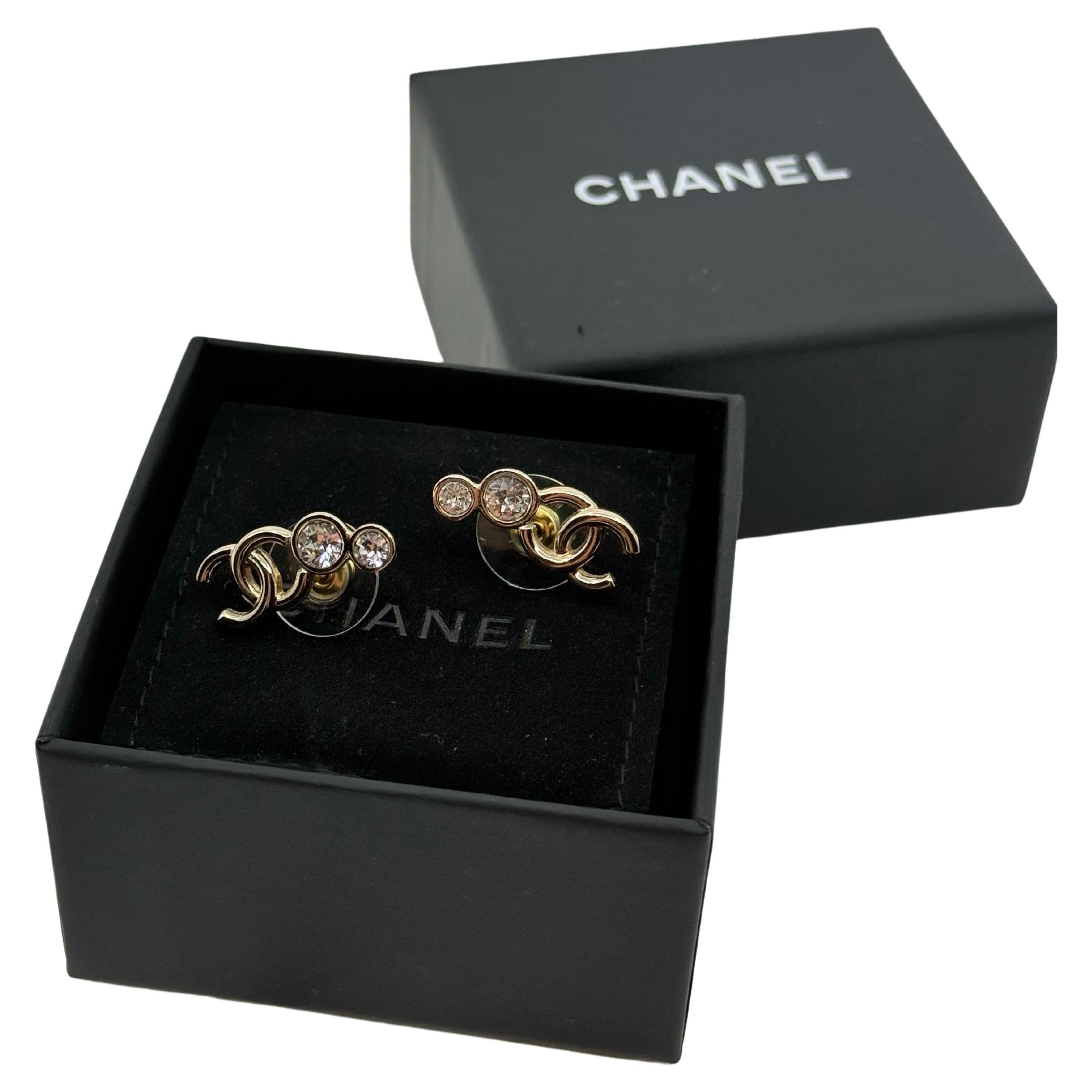 Chanel Gold CC Crystal Climber Earrings For Sale