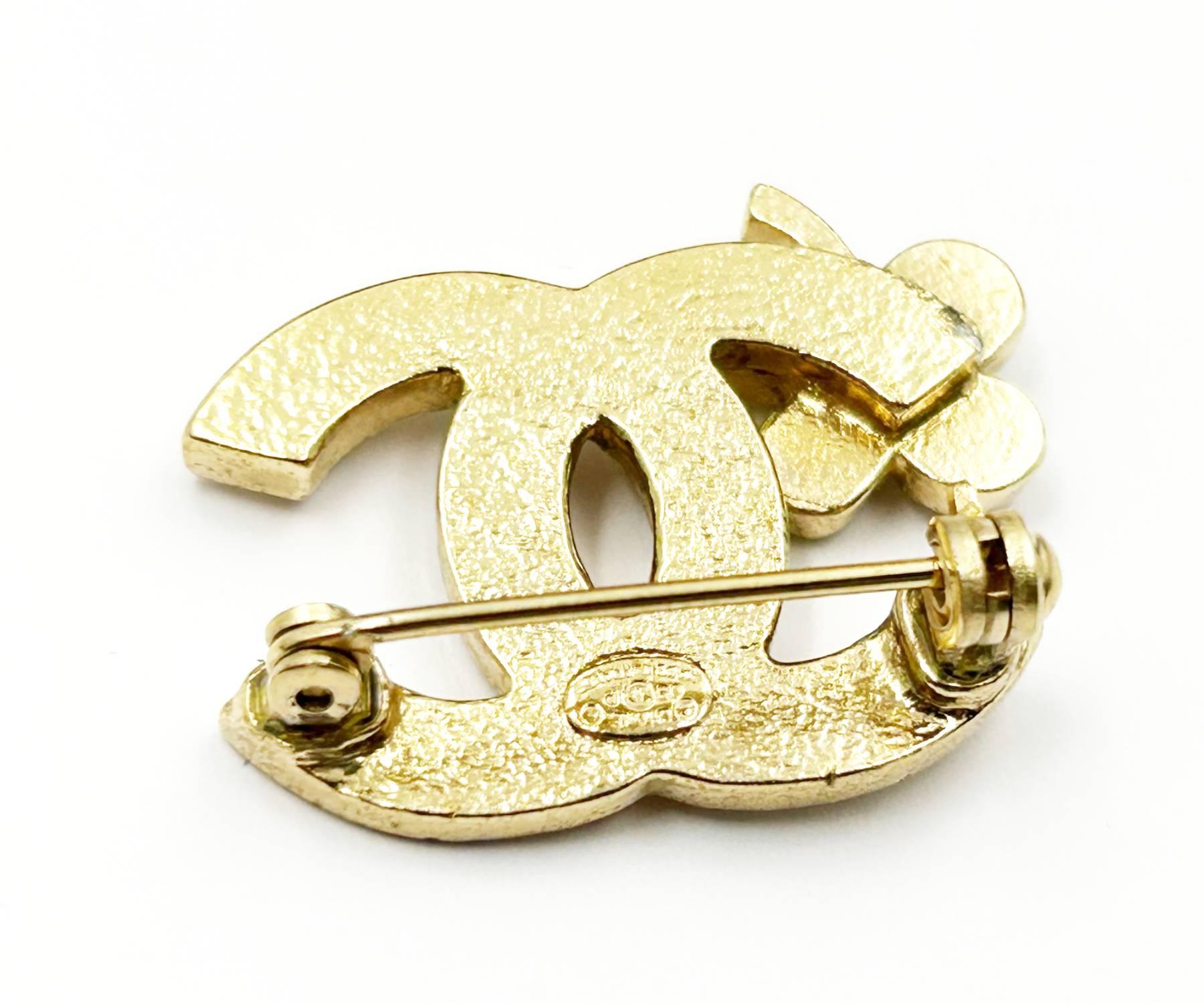 small chanel brooch