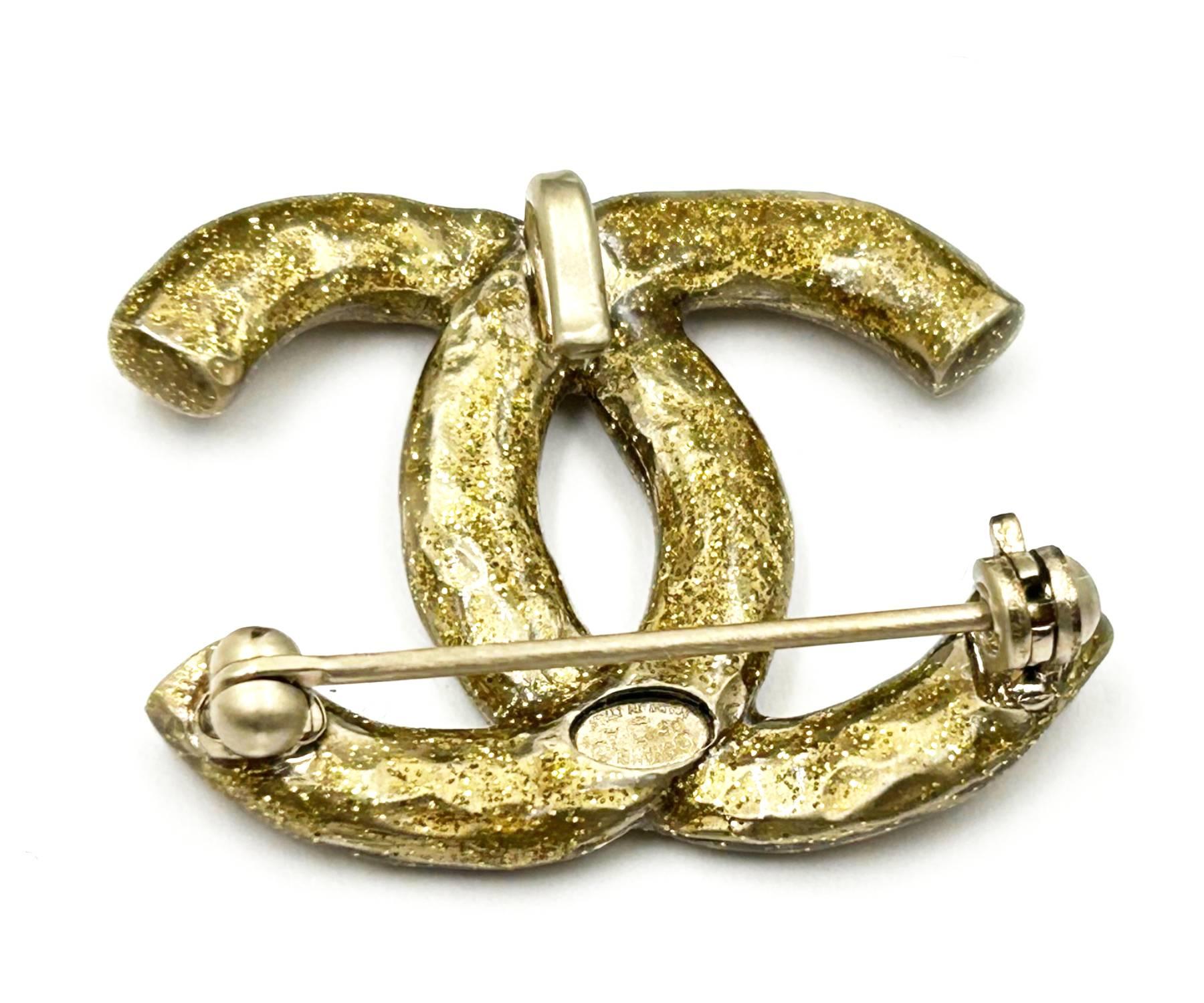Artisan Chanel Gold CC Glitter Pendant Small Brooch For Sale