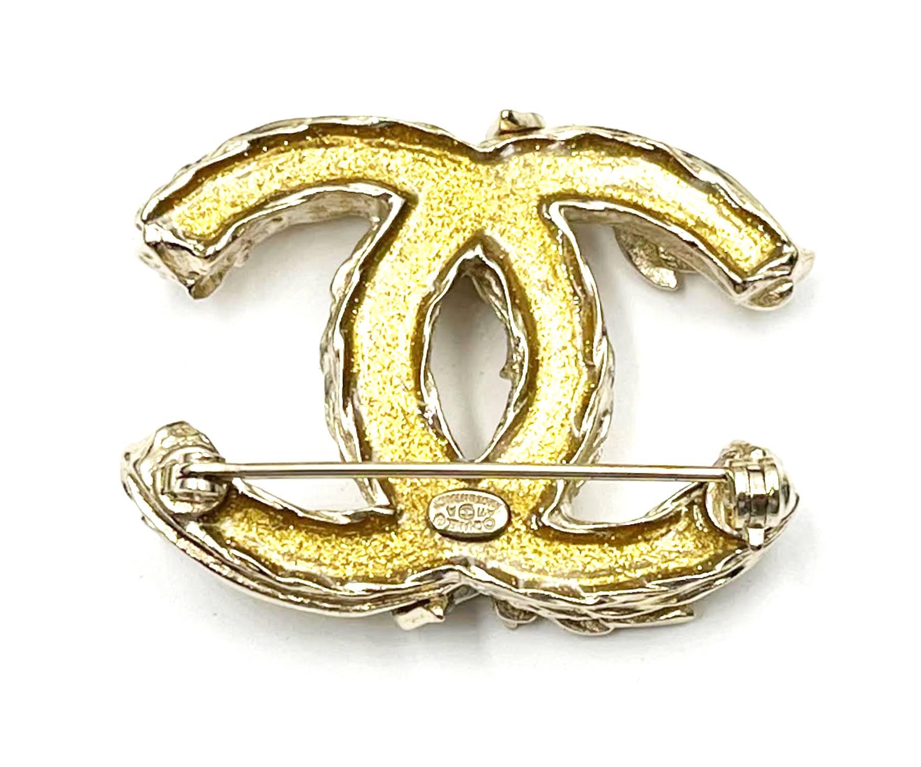 Broche Chanel Gold CC Golden Leaves   Bon état - En vente à Pasadena, CA