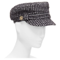 CHANEL gold CC logo button black white cotton tweed newsboy hat S
