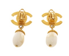Chanel Gold CC Logo Teardr Earring