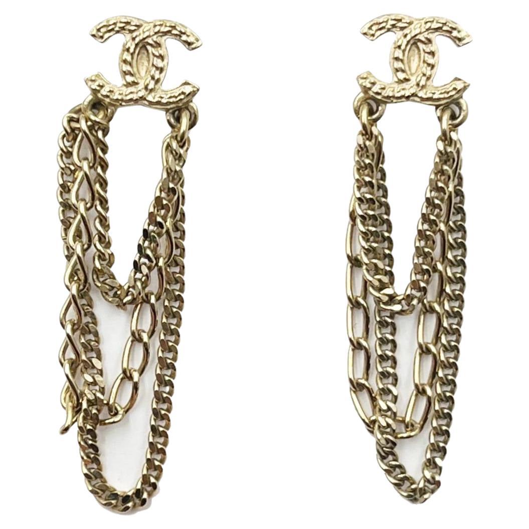Chanel Gold CC Multi Chain Dangle Piercing Earrings in vendita