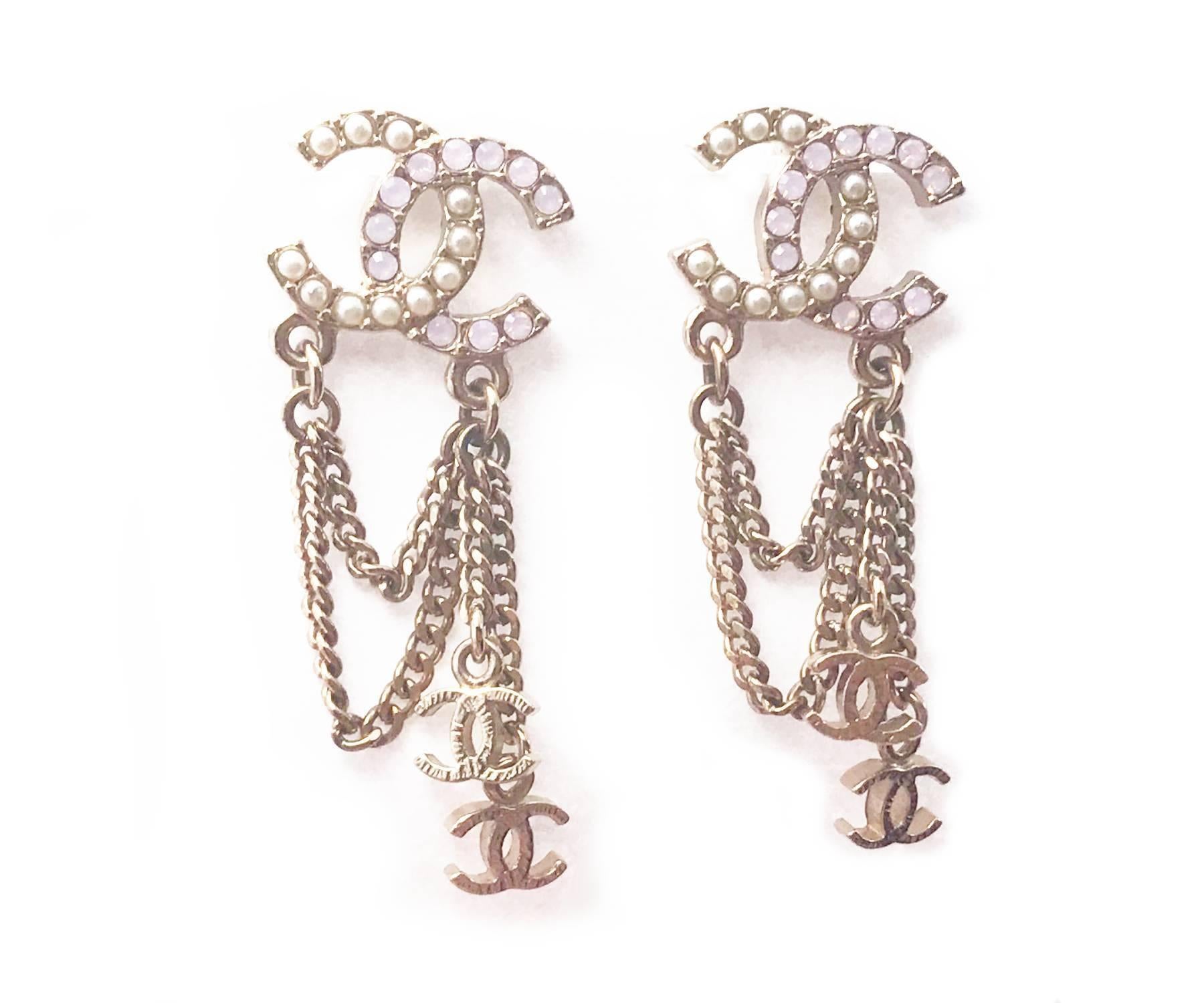 Chanel Gold CC Pastel Pink Crystal Pearl Chain Dangle Piercing Earrings

*Marked 12
*Made in France
*Comes with the original box

-It is approximately 1.74