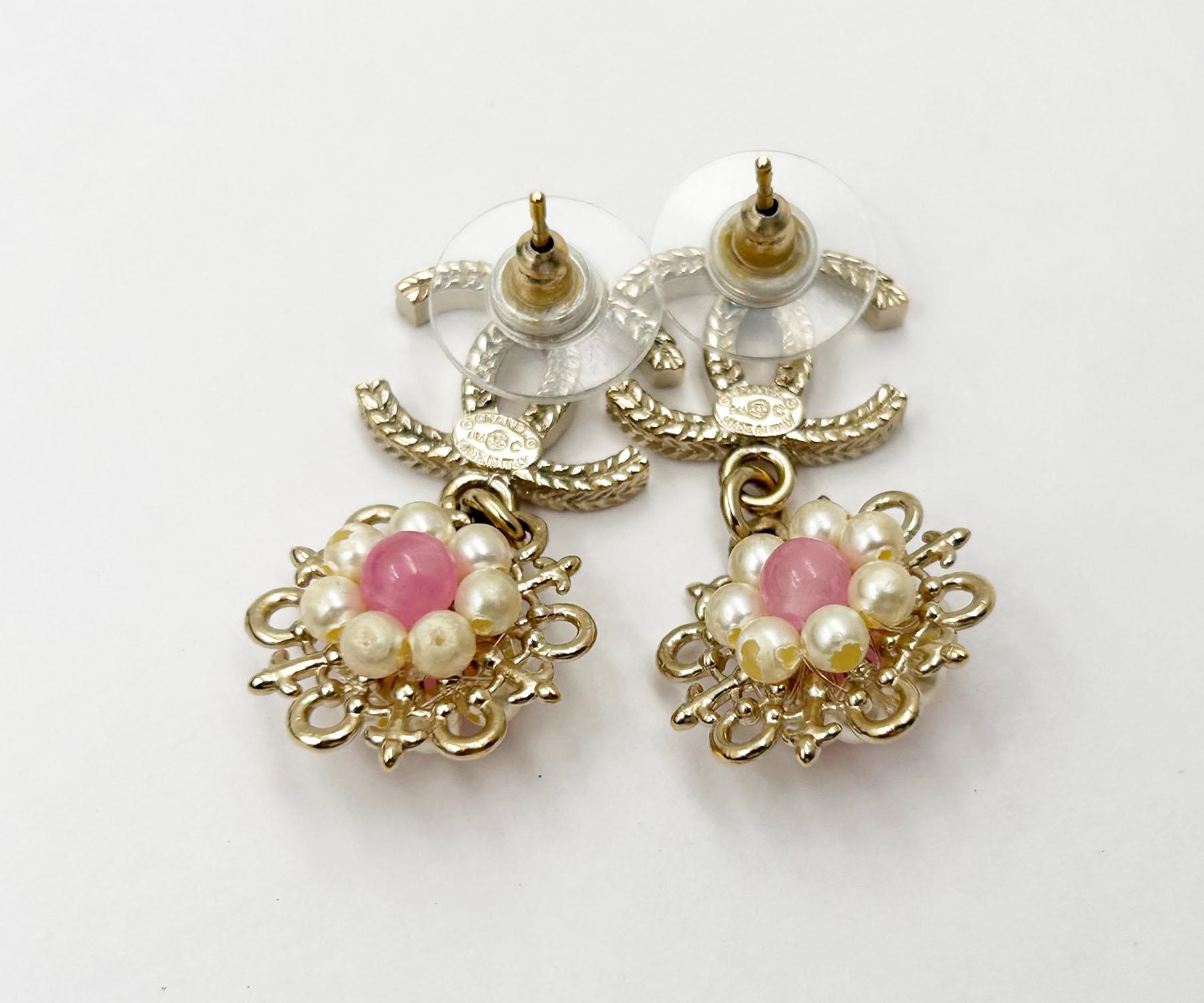 Chanel Gold CC Pink Bead Pearl Wheel Piercing Earrings  In Good Condition For Sale In Pasadena, CA