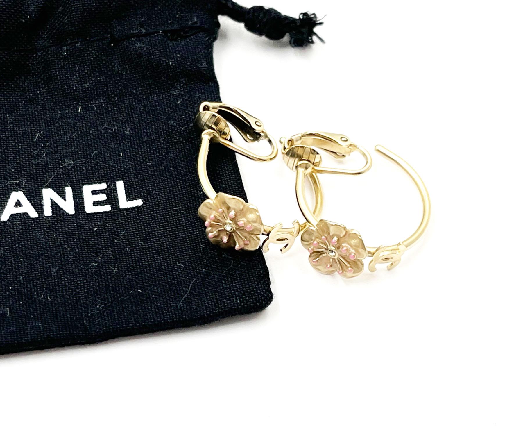 Artisan Chanel Gold CC Pink Flower Hoop Clip on Earrings  For Sale
