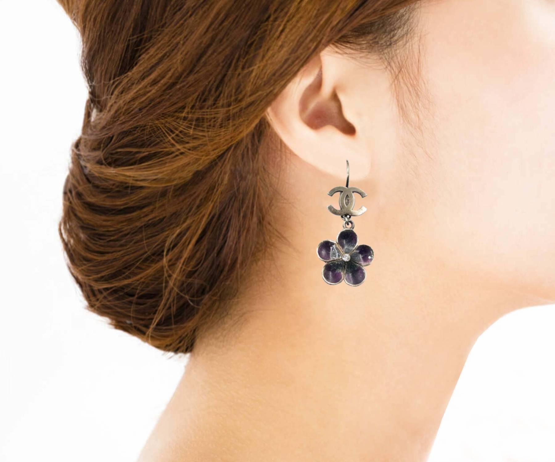 Artisan Chanel Gold CC Purple Flower Lever Back Piercing Earrings For Sale