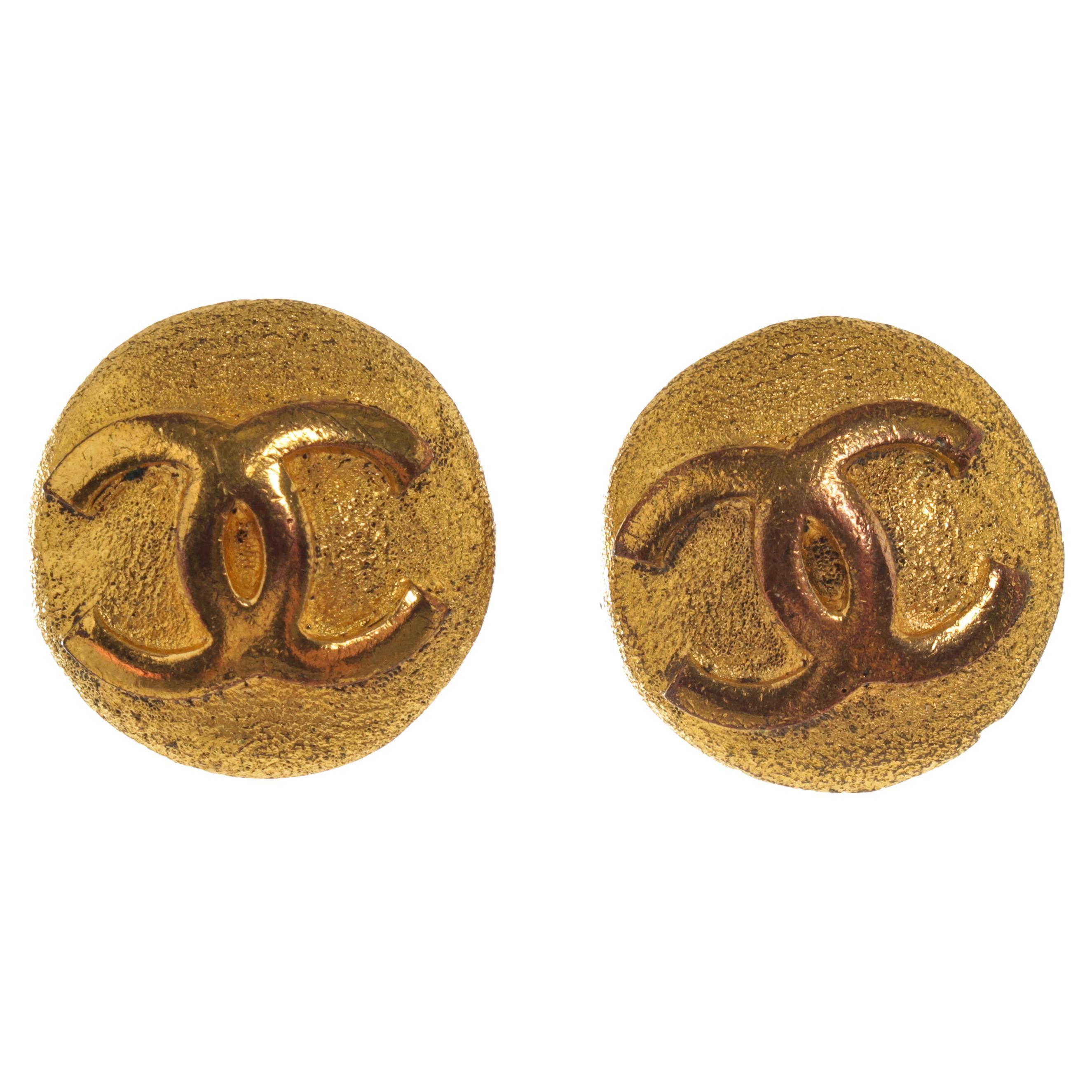 Chanel Gold-Tone Metal CC Logo Round Clip-On Earrings For Sale at 1stDibs