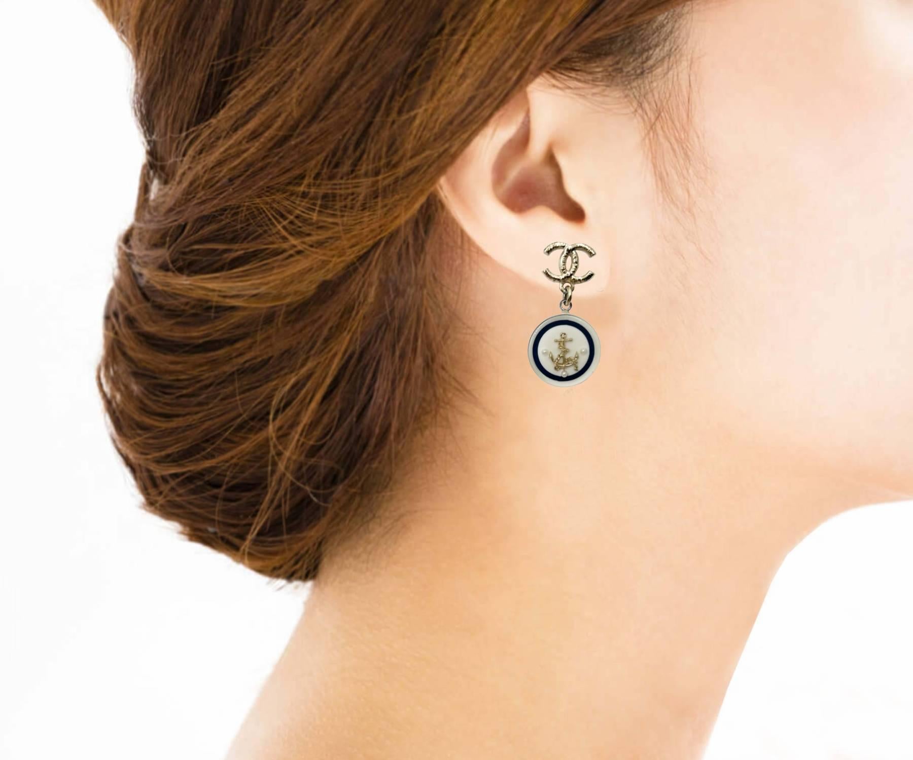Contemporary Chanel Gold CC Sailing Dangle Piercing Earrings For Sale