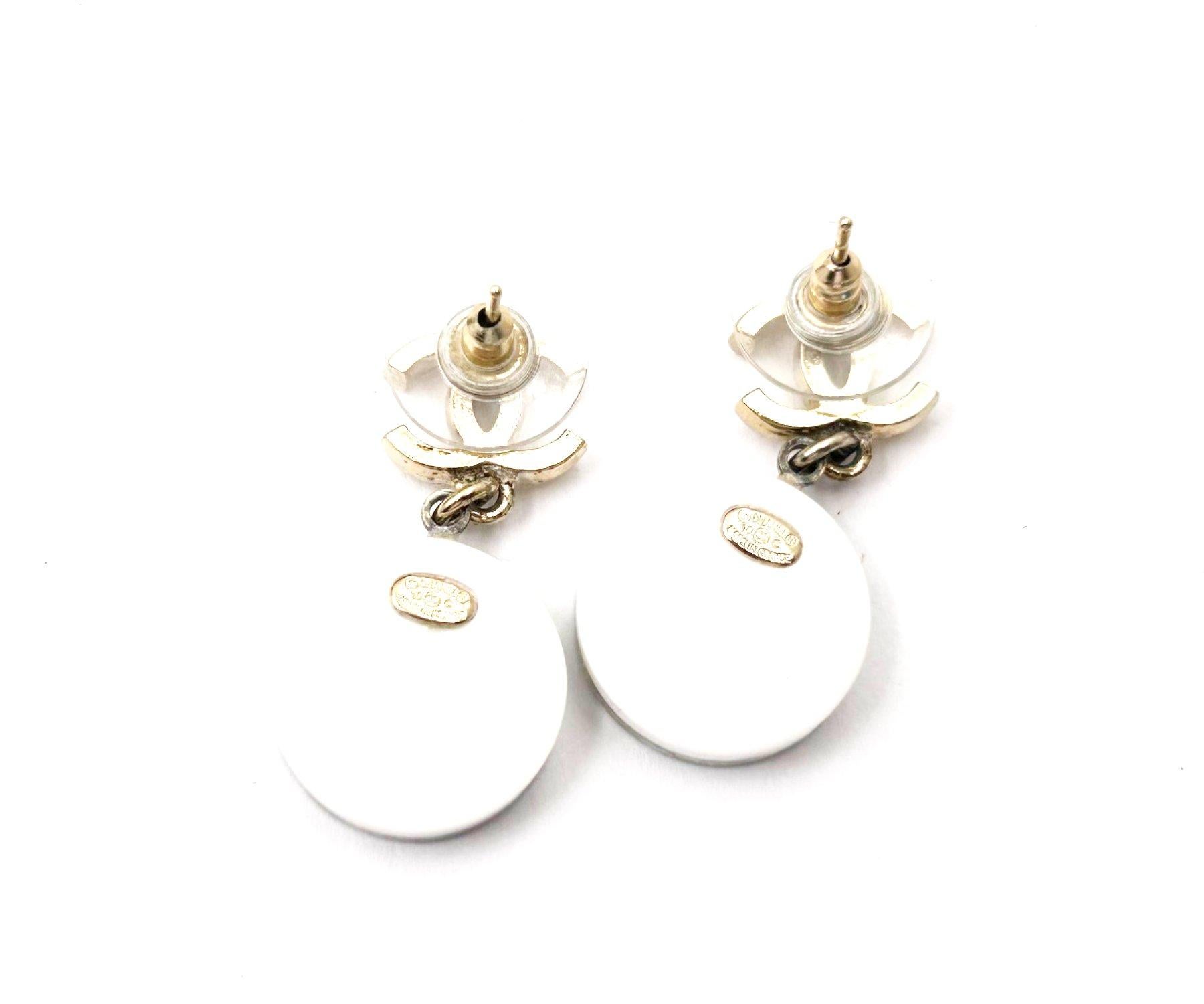 Women's Chanel Gold CC Sailing Dangle Piercing Earrings For Sale