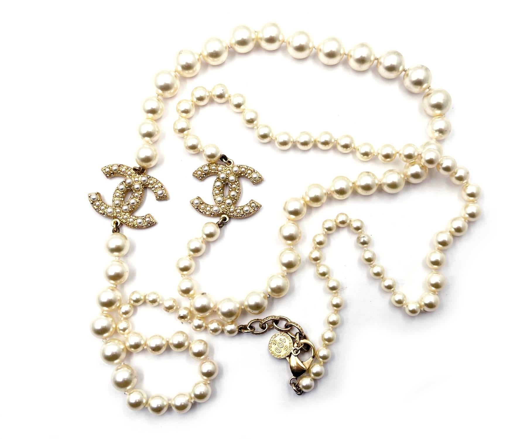 Artisan Chanel Gold CC Scatter Pearl Pearl Long Necklace 100 yr Anniversary  For Sale